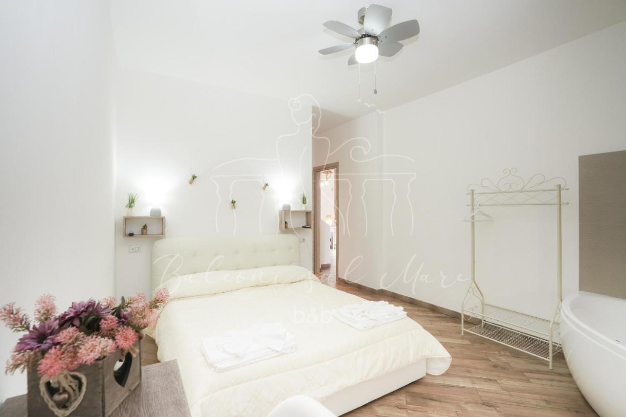 Balconi Sul Mare Bed & Breakfast Otranto Bagian luar foto