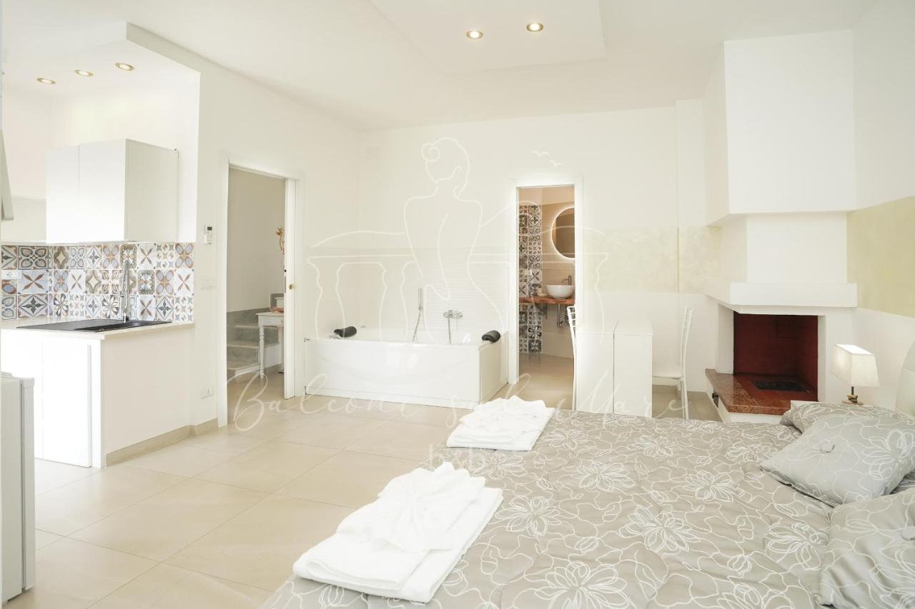 Balconi Sul Mare Bed & Breakfast Otranto Bagian luar foto