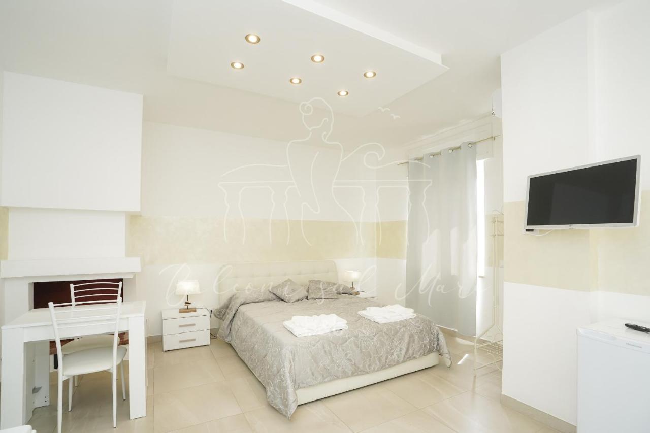 Balconi Sul Mare Bed & Breakfast Otranto Bagian luar foto